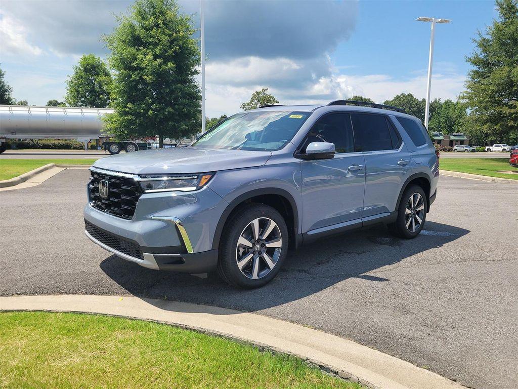 new 2025 Honda Pilot car, priced at $50,505