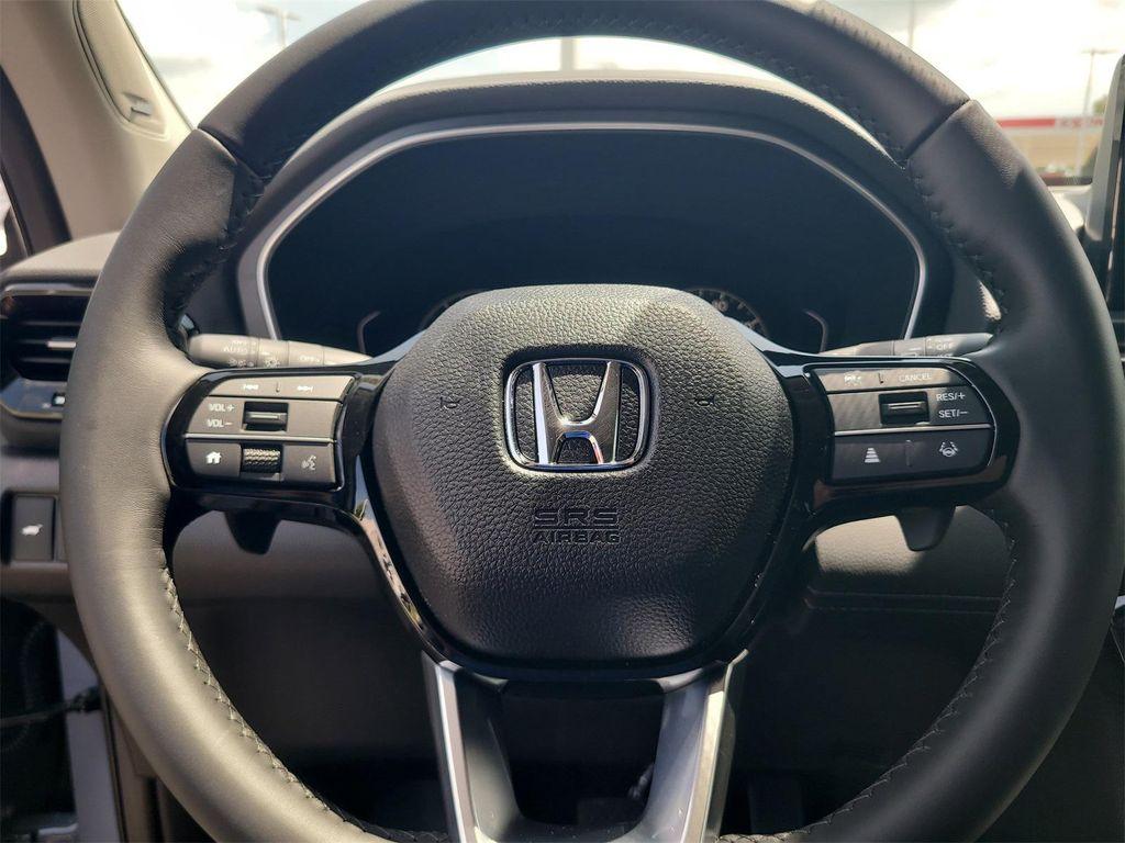 new 2025 Honda Pilot car, priced at $50,505