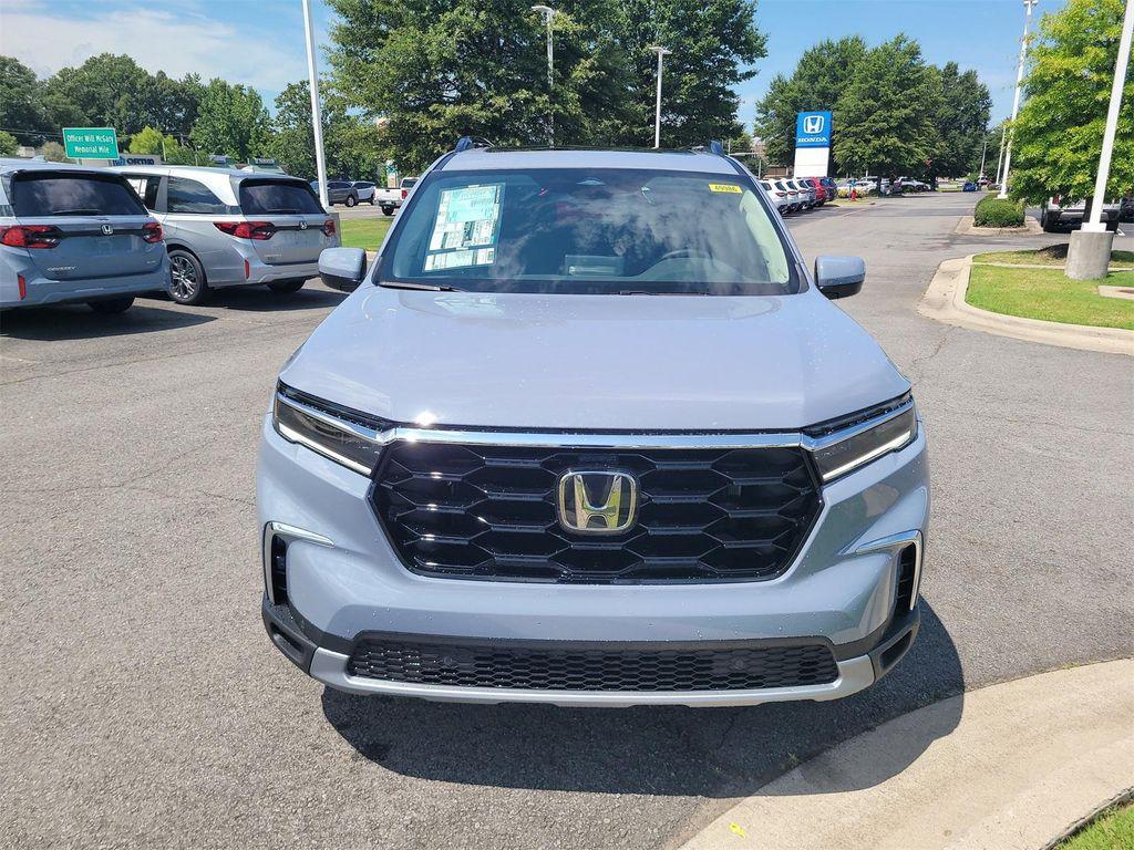 new 2025 Honda Pilot car, priced at $50,505