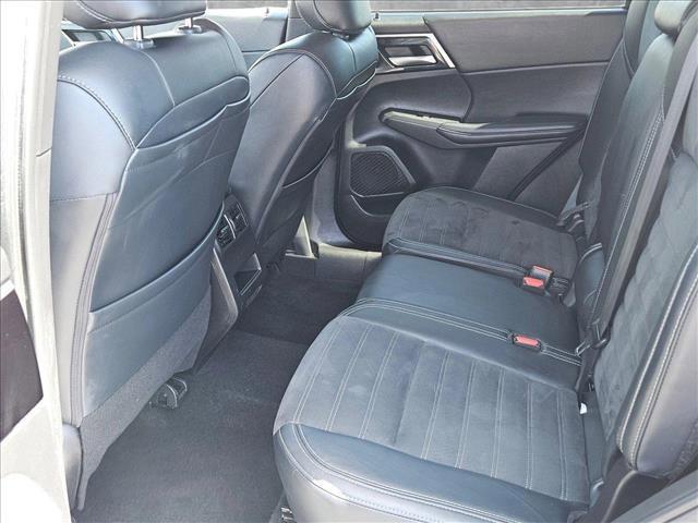 used 2024 Mitsubishi Outlander car, priced at $25,617