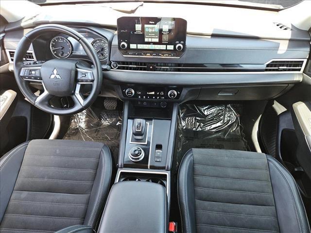 used 2024 Mitsubishi Outlander car, priced at $25,617