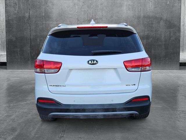 used 2018 Kia Sorento car, priced at $16,777