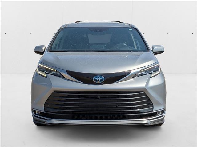 used 2023 Toyota Sienna car, priced at $48,996