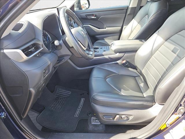 used 2022 Toyota Highlander Hybrid car, priced at $36,992
