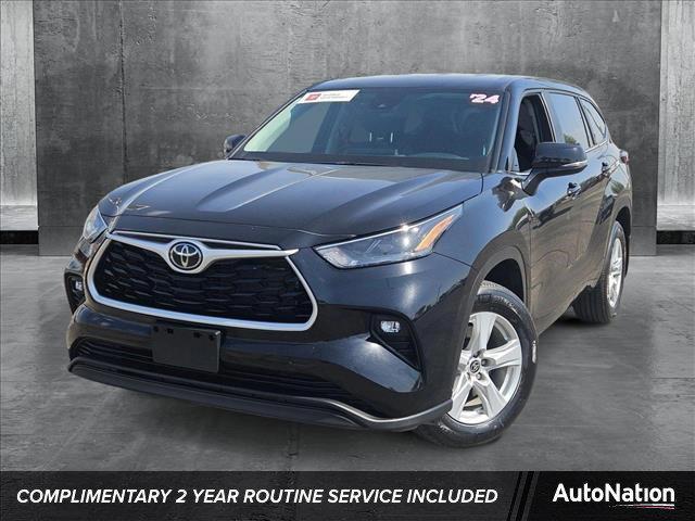 used 2024 Toyota Highlander car, priced at $41,797