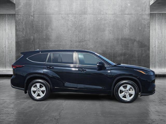 used 2024 Toyota Highlander car, priced at $41,797