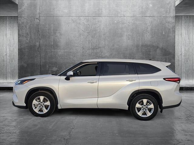 used 2022 Toyota Highlander car, priced at $29,888