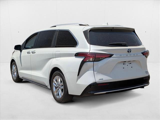 used 2022 Toyota Sienna car, priced at $45,449
