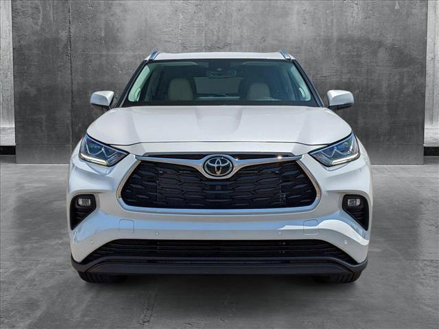 new 2025 Toyota Highlander car, priced at $50,273