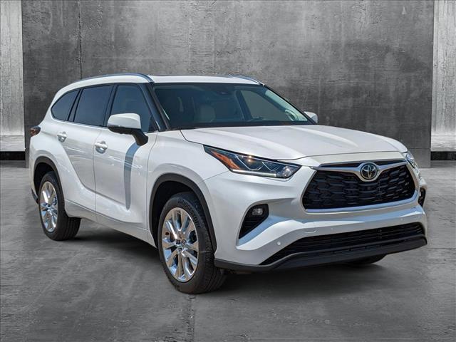 new 2025 Toyota Highlander car, priced at $50,273