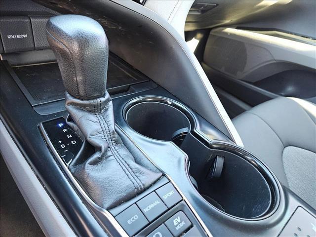 used 2018 Toyota Camry Hybrid car, priced at $18,682