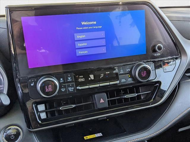 used 2023 Toyota Highlander Hybrid car, priced at $38,998