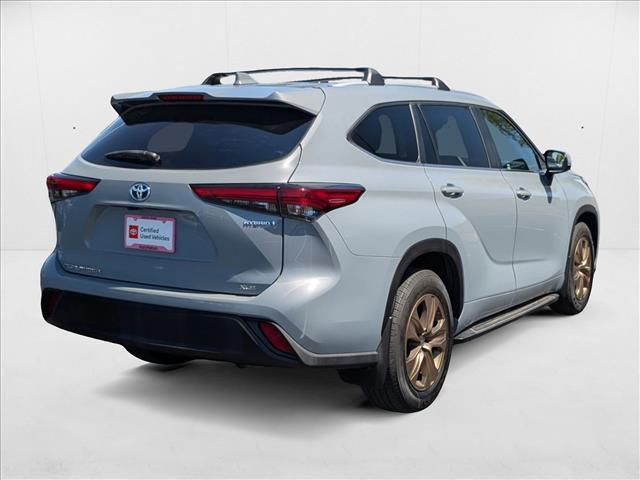 used 2023 Toyota Highlander Hybrid car, priced at $38,998