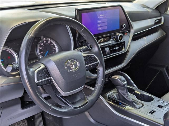 used 2023 Toyota Highlander Hybrid car, priced at $38,998