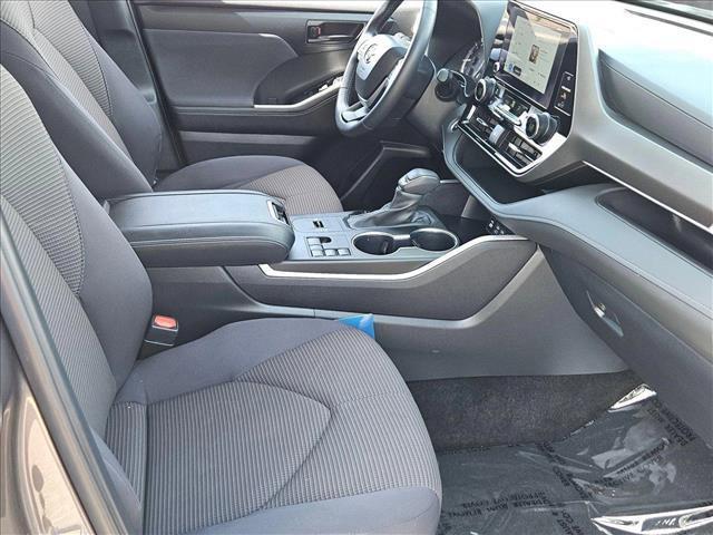 used 2024 Toyota Highlander car, priced at $38,963