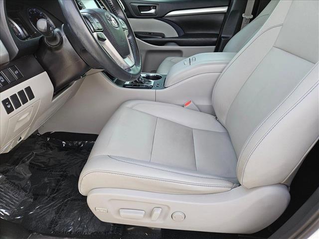 used 2019 Toyota Highlander car, priced at $23,963