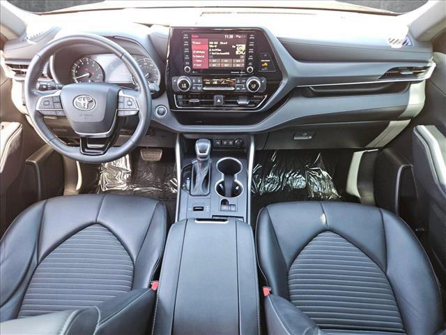 used 2021 Toyota Highlander car, priced at $29,697