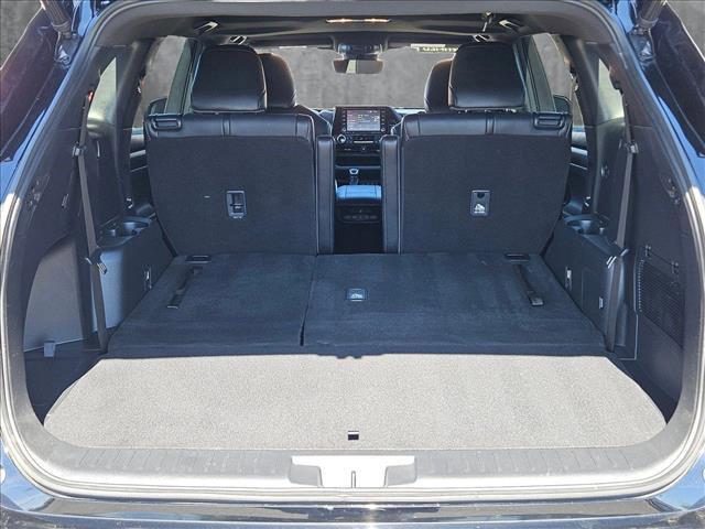 used 2021 Toyota Highlander car, priced at $29,697