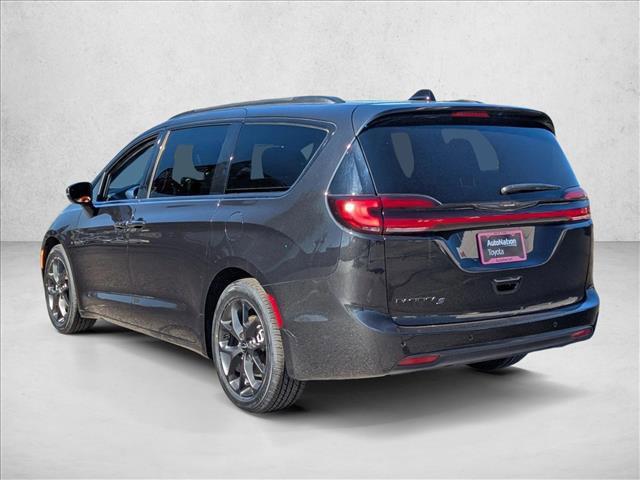 used 2023 Chrysler Pacifica car, priced at $29,996