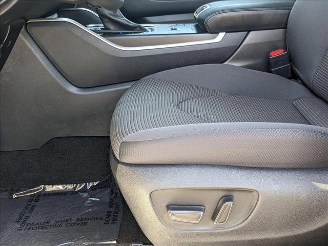 used 2025 Toyota Highlander car, priced at $42,996