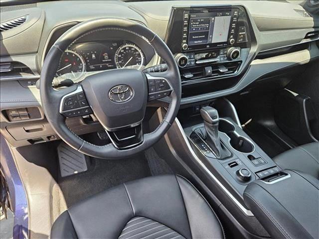 used 2021 Toyota Highlander car, priced at $37,783