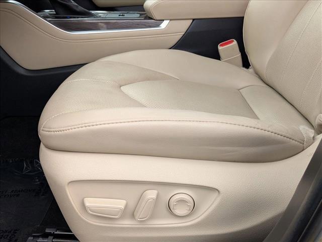 used 2023 Toyota Highlander Hybrid car, priced at $39,996