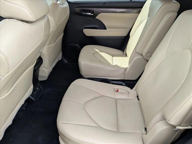 used 2023 Toyota Highlander Hybrid car, priced at $39,996