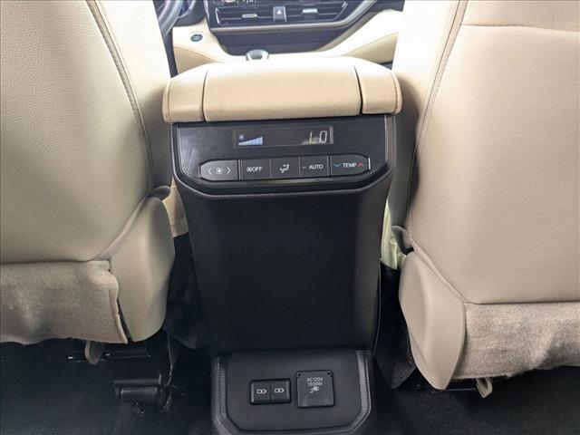 used 2023 Toyota Highlander Hybrid car, priced at $39,996