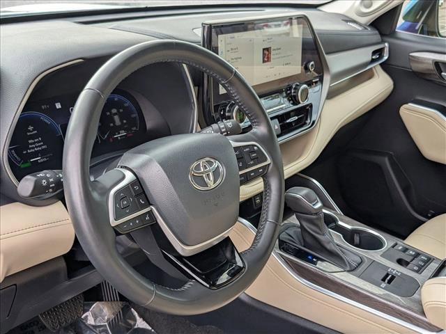used 2023 Toyota Highlander Hybrid car, priced at $39,996