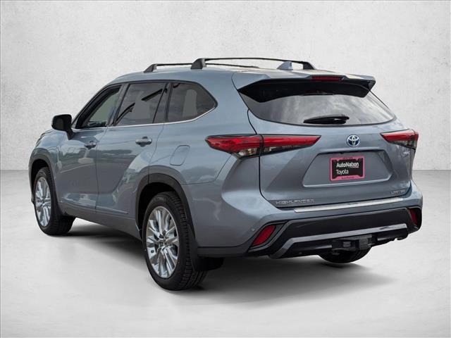 used 2023 Toyota Highlander Hybrid car, priced at $39,996