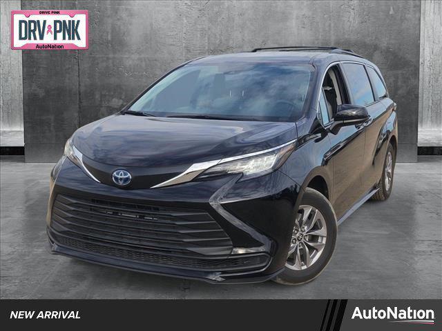 used 2022 Toyota Sienna car, priced at $38,444