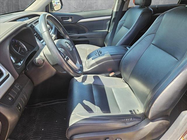 used 2019 Toyota Highlander Hybrid car, priced at $26,981