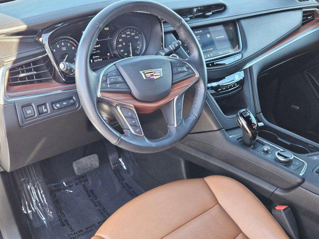 used 2024 Cadillac XT5 car, priced at $41,990