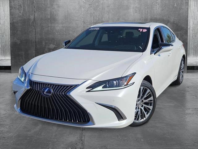 used 2019 Lexus ES 300h car, priced at $30,878