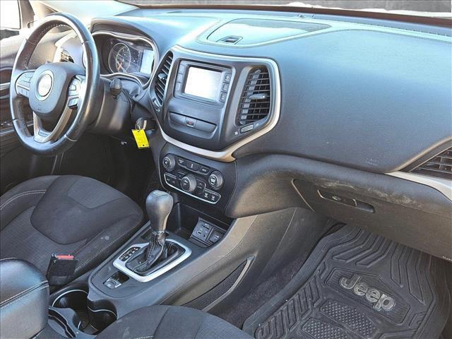 used 2016 Jeep Cherokee car, priced at $10,794