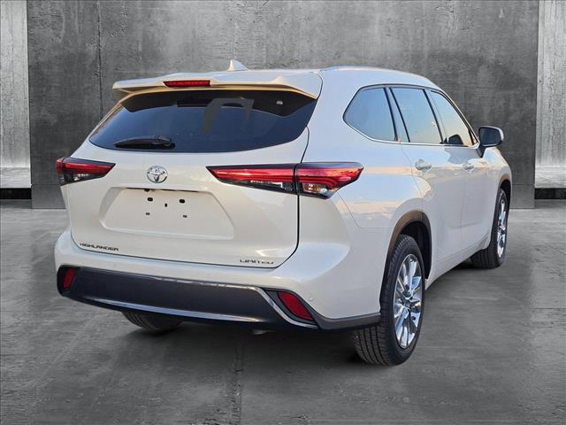 used 2020 Toyota Highlander car, priced at $28,133