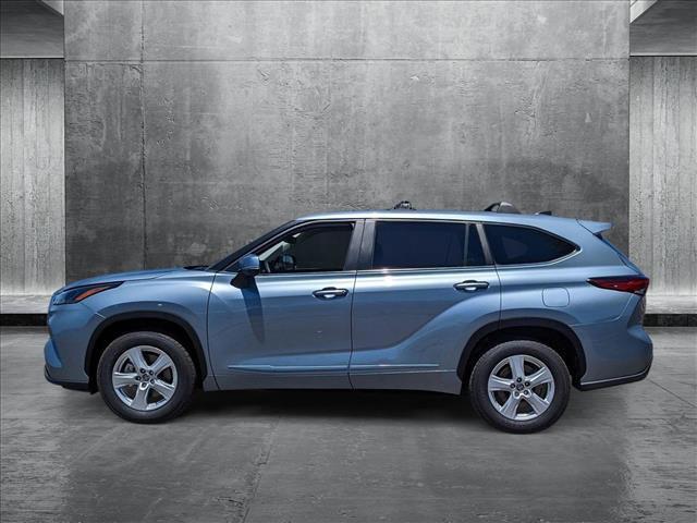 used 2023 Toyota Highlander car, priced at $30,949