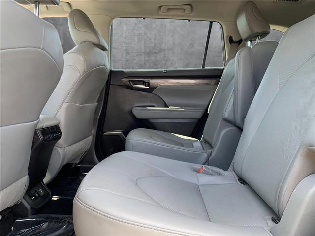 used 2020 Toyota Highlander Hybrid car, priced at $35,481