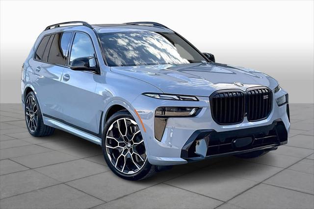 new 2025 BMW X7 car, priced at $124,305