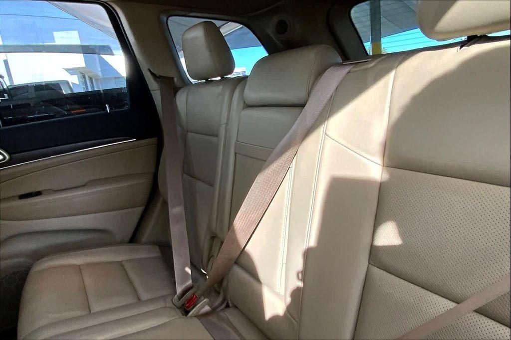 used 2016 Jeep Grand Cherokee car, priced at $12,681