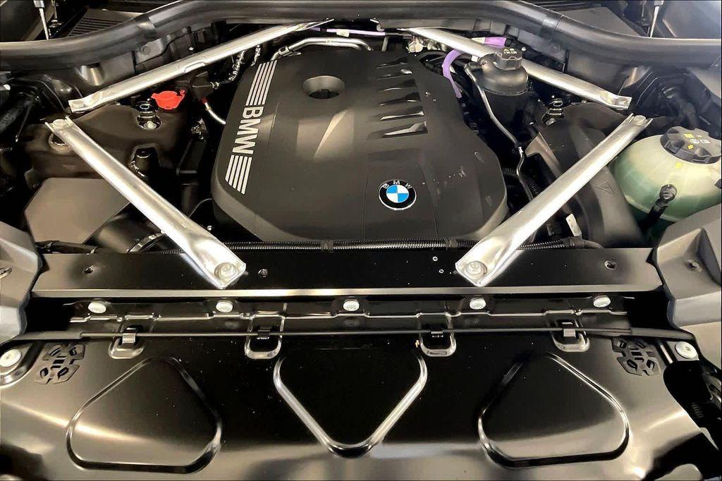 new 2026 BMW X7 car, priced at $99,280