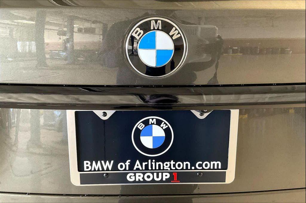 new 2026 BMW X7 car, priced at $99,280