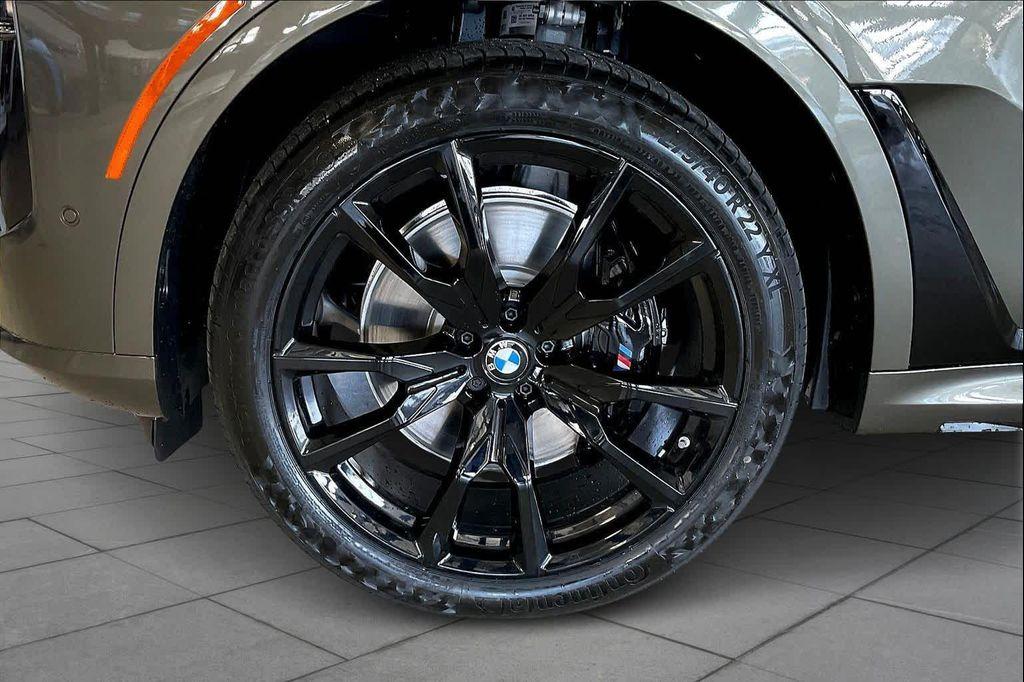 new 2026 BMW X7 car, priced at $99,280