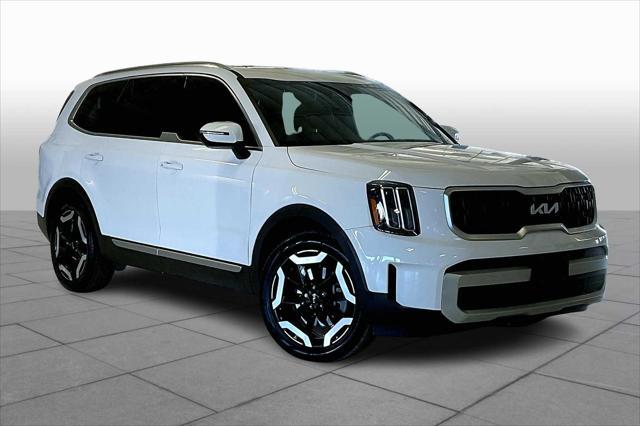 used 2024 Kia Telluride car, priced at $38,901