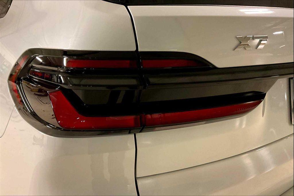 new 2026 BMW X7 car, priced at $122,760