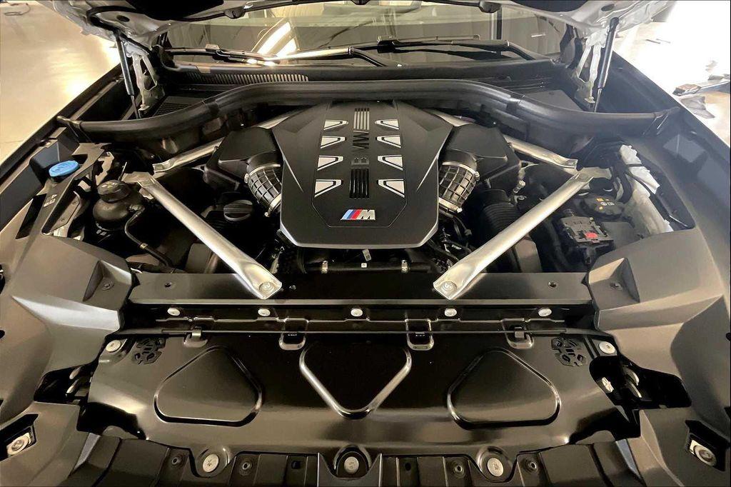 new 2026 BMW X7 car, priced at $125,330