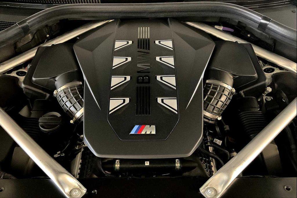 new 2026 BMW X7 car, priced at $125,330