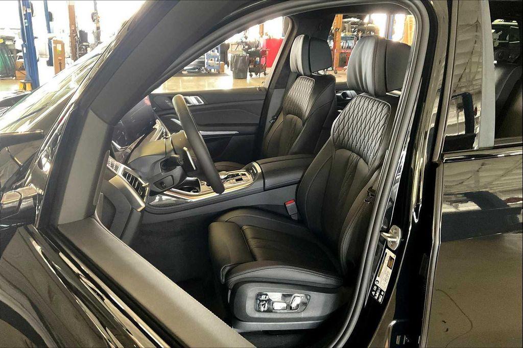 new 2026 BMW X7 car, priced at $120,660