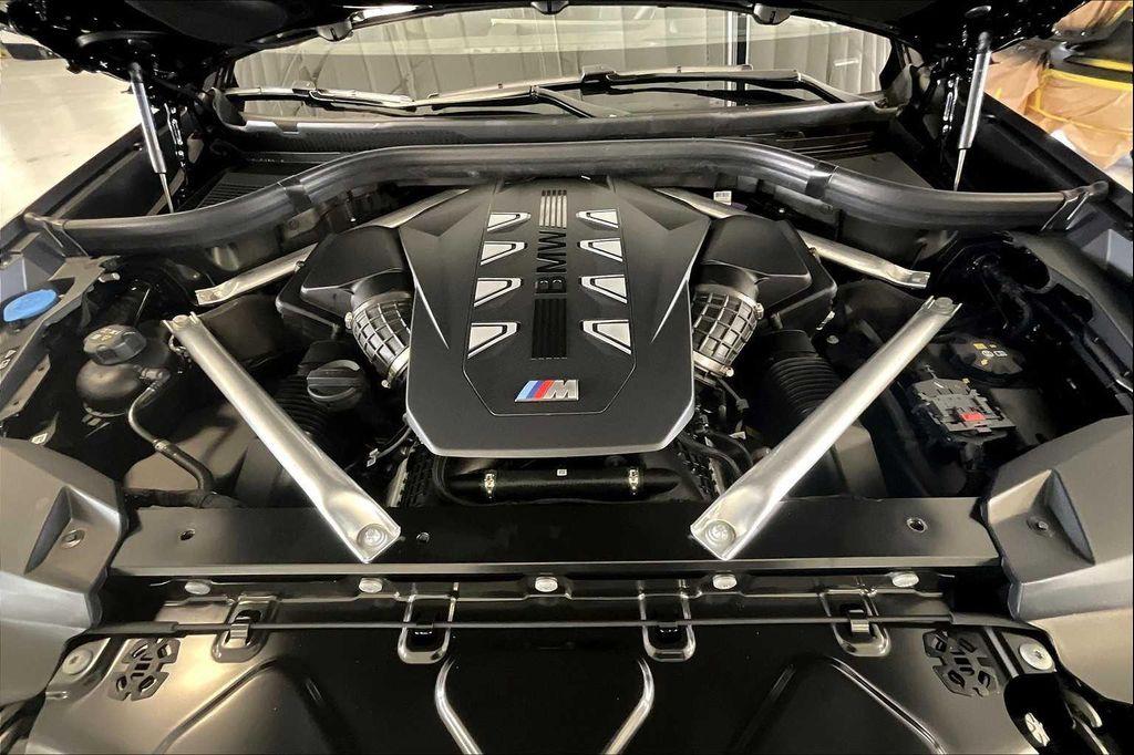 new 2026 BMW X7 car, priced at $120,660