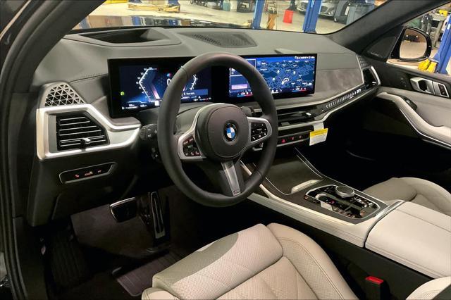 new 2025 BMW X7 car, priced at $97,155